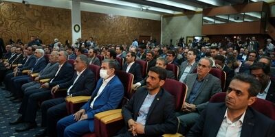 کدام بانک ها و شرکت های بیمه ای در پانزدهمین نمایشگاه صنعت مالی حضور داشتند؟
