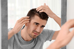  با این چند خوراکی ساده از موها مراقبت کنید