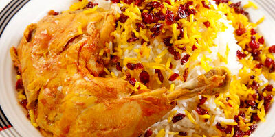 طرز تهیه زرشک پلو با مرغ مجلسی با طعم بی نظیر
