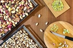طرز تهیه خلال پسته در خانه
