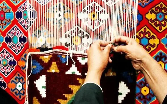 ویروس کرونا بر بافندگان فرش دستباف فاقد بیمه تاثیر بیشتری خواهد داشت