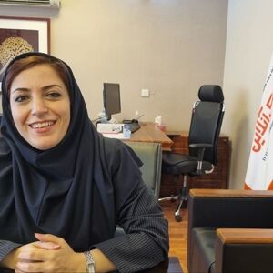 آتنا احمدی