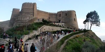 بازدید از مجموعه فلک الافلاک
