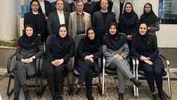 برگزاری نشست هم اندیشی کارکنان و نمایندگان برتر شعبه یزد با مدیرعامل بیمه نوین
