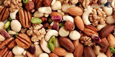 جریمه ۵۲ میلیاردی قاچاقچی بادام خارجی

