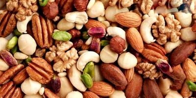 جریمه ۵۲ میلیاردی قاچاقچی بادام خارجی
