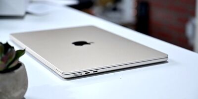 مک‌بوک اولترا احتمالاً اولین لپ‌تاپ اپل با نمایشگر OLED و لمسی خواهد بود
