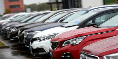 قیمت خودرو در بازار آزاد یکشنبه ۱۲ شهریور ۱۴۰۲
