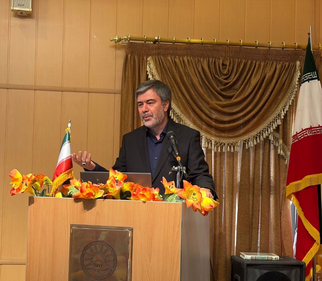 مشتری‌ مداری اولویت بیمه ایران
