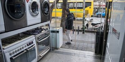 کالا نداریم که بفروشیم/ تولید را کم کردند؛ واردات را ممنوع