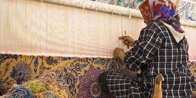 بخشی از بافندگان قادر به پرداخت حق‌ بیمه خویش فرمایی نیستند