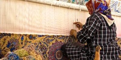بخشی از بافندگان قادر به پرداخت حق‌ بیمه خویش فرمایی نیستند