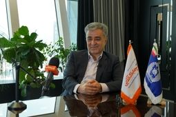 بانک ها با این دو روش نسبت به تامین منابع مورد نیاز مشتریان اقدام می کنند + فیلم