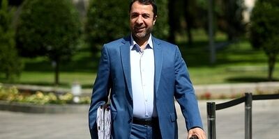 هیچ کالایی به دلیل نبود ارز بر روی آب نمانده است
