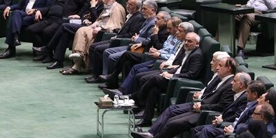 همه وزرا از مجلس رای اعتماد گرفتند