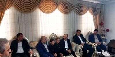 تفاهم نامه فروش اقساطی بیمه های عمر و پس انداز بین بیمه آسیا و بانک رسالت به امضا رسید

