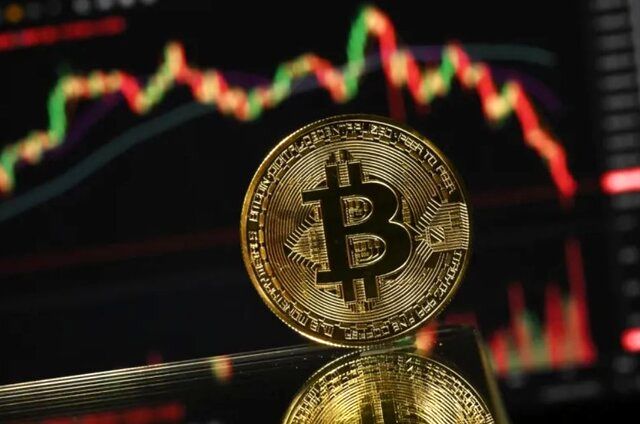 بیت‌کوین به کف قیمت دو هفته اخیر سقوط کرد
