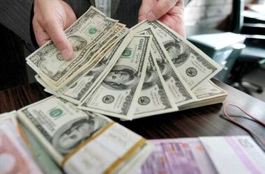 طرح جدید بانک مرکزی برای دلارهای خانگی جذاب می‌شود؟