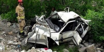 سقوط یک دستگاه خودرو در محور ساری-کیاسر