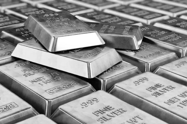 یک تن شمش نقره در بورس کالا معامله شد 