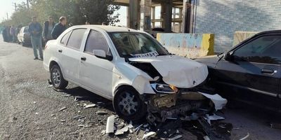 مصدومیت ۱۰ نفر در تصادف ۲ پراید
