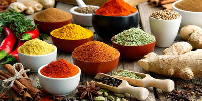 علت لرزش دست و روش‌های درمان آن
