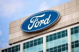 
تعطیلی کارخانه فورد به دلیل آتش‌سوزی