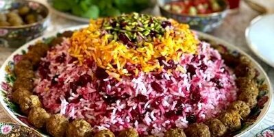 روش تهیه آلبالوپلو با گوشت قلقلی برای سحری
