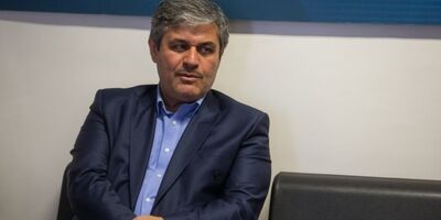 جلسات همفکری با دولت درباره بازار ارز به نتیجه نرسیده است/ محدودیت در بازار ارز حباب را بیشتر می‌کند