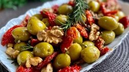 طرز تهیه سالاد زیتون؛ یک پیش‌غذای خوشمزه و متفاوت
