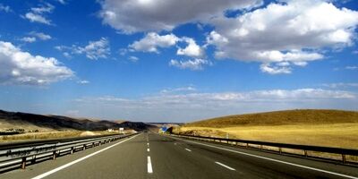 رانندگان عبوری در آزاد راه زنجان تبریز 111 میلیارد تومان عوارض پرداخت کردند
