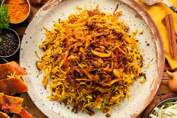 طرز تهیه کلم پلوی مجلسی با ترفندهای خاص
