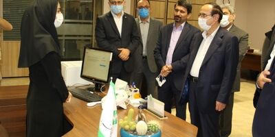 رئیس کل بیمه مرکزی به شعبه بیمه کارآفرین در زنجان رفت