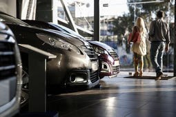 لیزینگ خودرو با اقساط ۶۰ ماهه؛ راهنمای جامع خرید در سال ۱۴۰۴