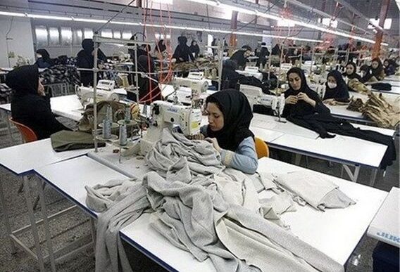 فروشندگان شرکت‌های بیمه زمان بستن قرارداد سلیقه‌ای رفتار می‌کنند!