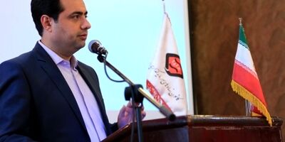 بورس با تورم خود را هماهنگ کرده است/ مردم برای حفظ ارزش پول خود در بورس سرمایه‌گذاری کنند
