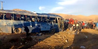 یک فوتی و ۴ مصدوم در تصادف ‌دو خودرو سواری در شیراز
