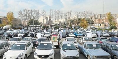 بخشودگی جرایم خودروهای مانده در پارکینگ ها صاحبان را به خرید بیمه نامه تشویق می کند