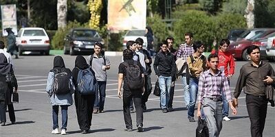 سهم فارغ التحصیلان از مجموع جمعیت بیکار کشور ۴۲ درصد است
