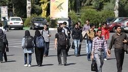 سهم فارغ التحصیلان از مجموع جمعیت بیکار کشور ۴۲ درصد است