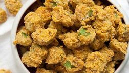طرز تهیه بامیه سوخاری با سس مخصوص در ۷ مرحله
