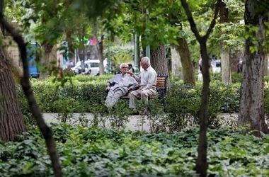 
رفاهیات بازنشستگان شامل کسور نمی‌شود؛ تحقق پرداخت حقوق مبتنی بر عملکرد