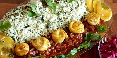 طرز تهیه گشنیز پلو با مرغ زعفرانی مجلسی؛ خوشمزه فوری
