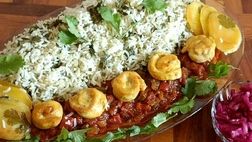طرز تهیه گشنیز پلو با مرغ زعفرانی مجلسی؛ خوشمزه فوری
