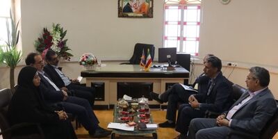 نشست مشترک مدیران ارشد آموزش و پرورش استان یزد با بیمه دانا
