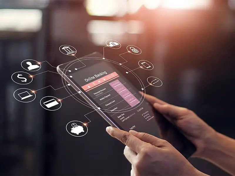 بانک‌ها فناوری اطلاعات را به شکل هزینه می‌نگرند و نه سرمایه گذاری!