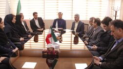 دیدار مدیرعامل با همکاران امور حقوقی و قراردادها
