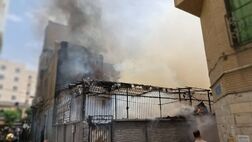 آتش‌سوزی انبار لوازم یدکی موتورسیکلت در خیابان مولوی
