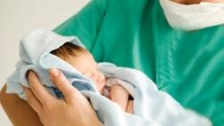 مدت مرخصی برای وضع حمل های سه قلو و بیشتر، یکسال است