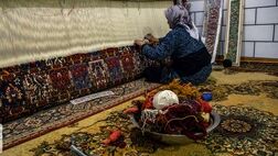 ساز و کار معافیت بیمه‌ای قالیبافان و شاغلان صنایع دستی تعیین شد
